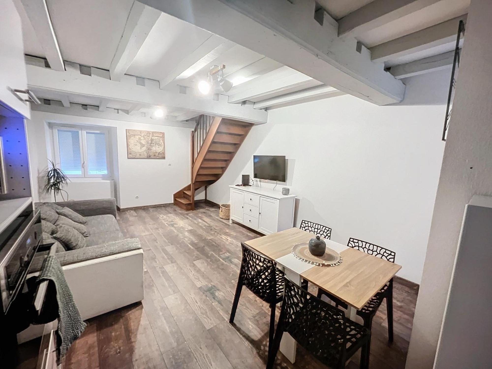Appartement Au Centre-Ville Chaumont  Eksteriør bilde